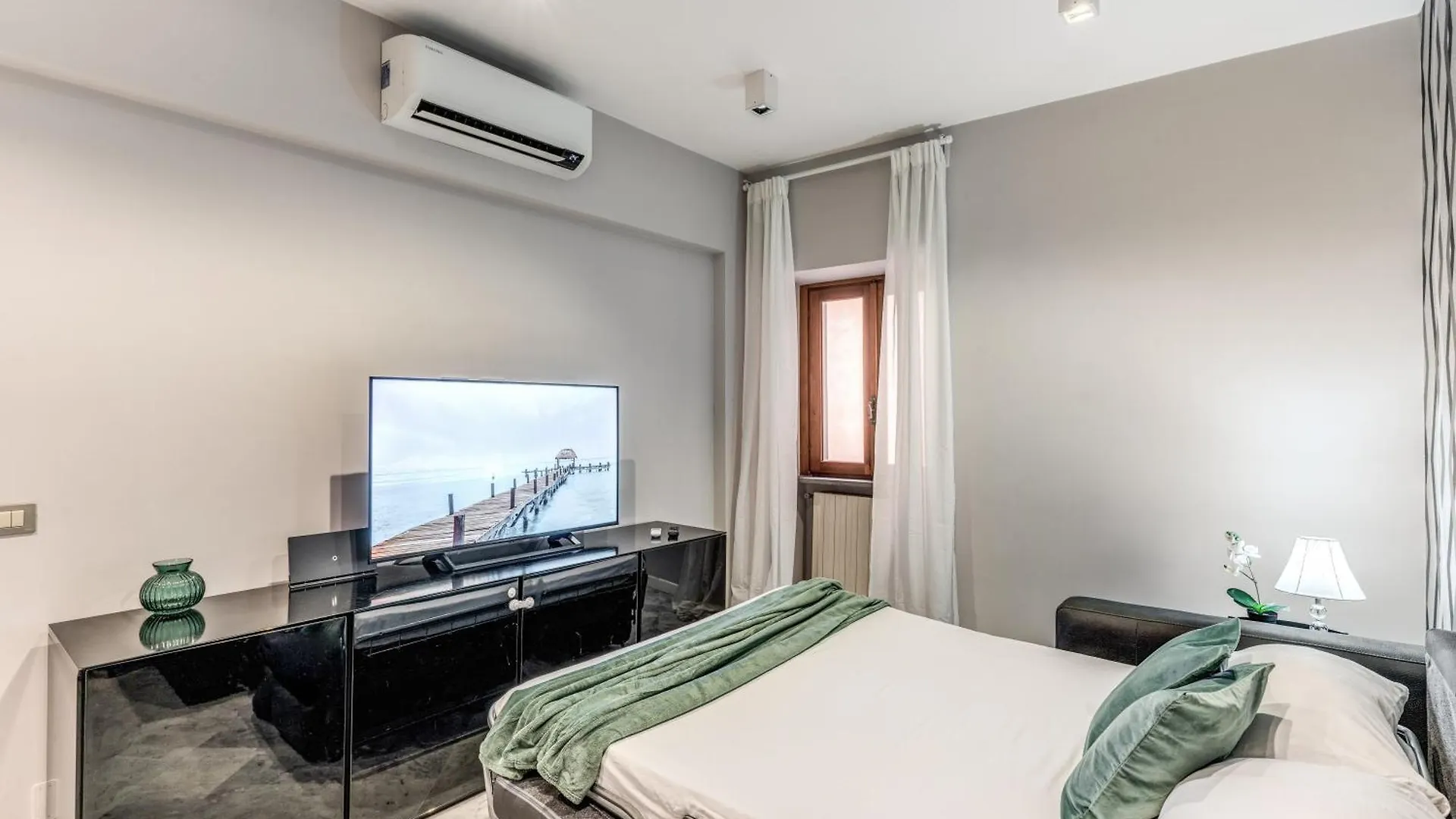 R22 Apartment Rome